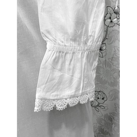 Elegant White Long Sleeve Chemise - Picture 5 of 9